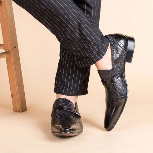 Elegant Patent Leather Oxford Loafers for Men - Versatile Dress Shoes for Weddings and Office Occasions - Comfortable Slip-On Style with Pointed Toe Design